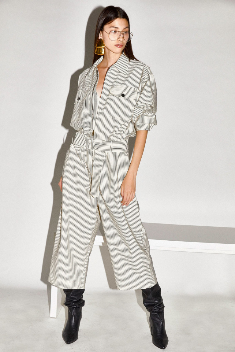 00009-Tre-by-Natalie-Ratabesi-Resort-2020